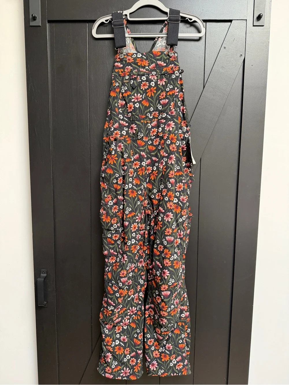 NWT Duluth Women's Heirloom Gardening Bib Overalls in Black Coneflower Small 29” - Picture 8 of 16